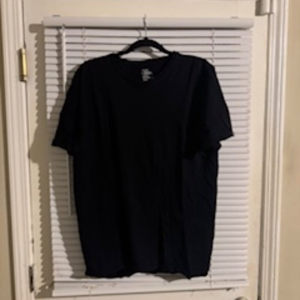Men’s Large 3 Pack Tees – Dark Blue, Black & White Comfort Bundle - Picture 2 of 7
